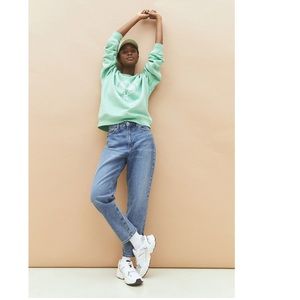 Size 8 women’s H&M denim, mom fit jeans